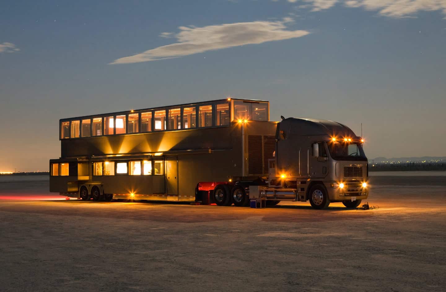 8 Luxurious Fifth Wheel Campers Of The Rich - Camp Addict