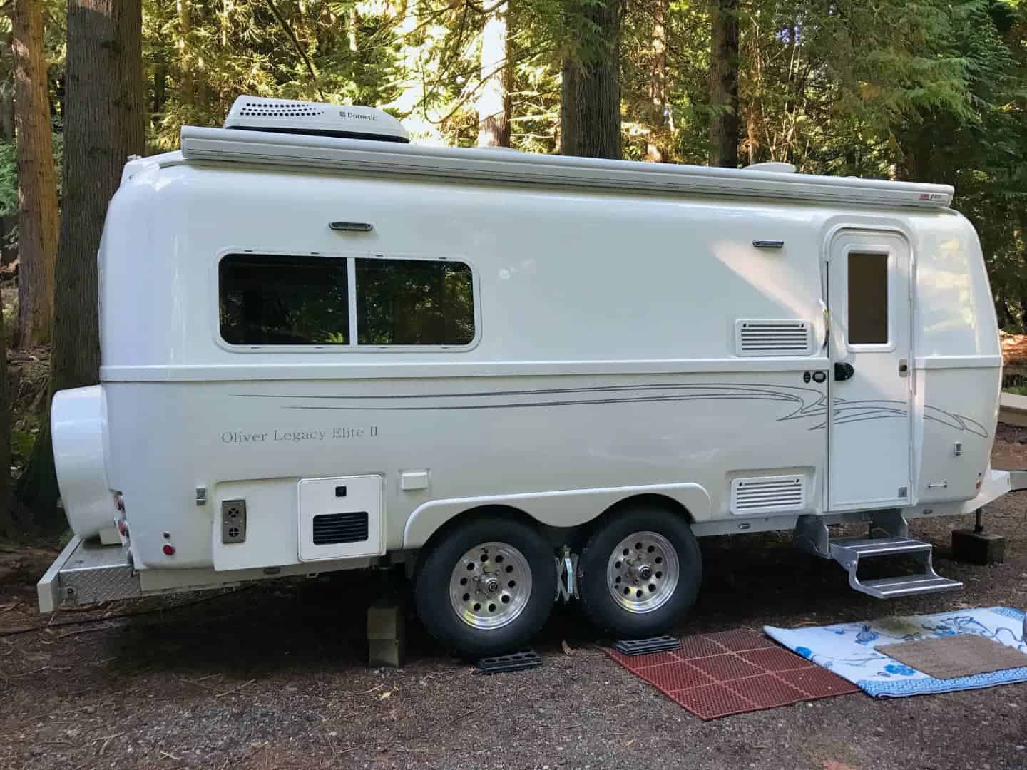 TRUE 4 Season Fifth Wheel Campers Meant For Cold Camping